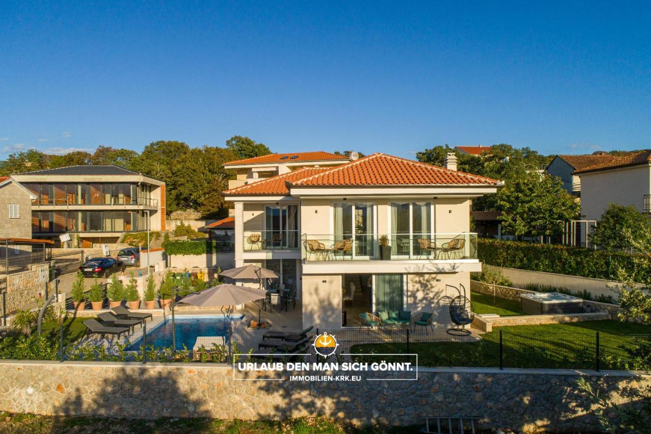 Villa Richard Malinska Luaran gambar